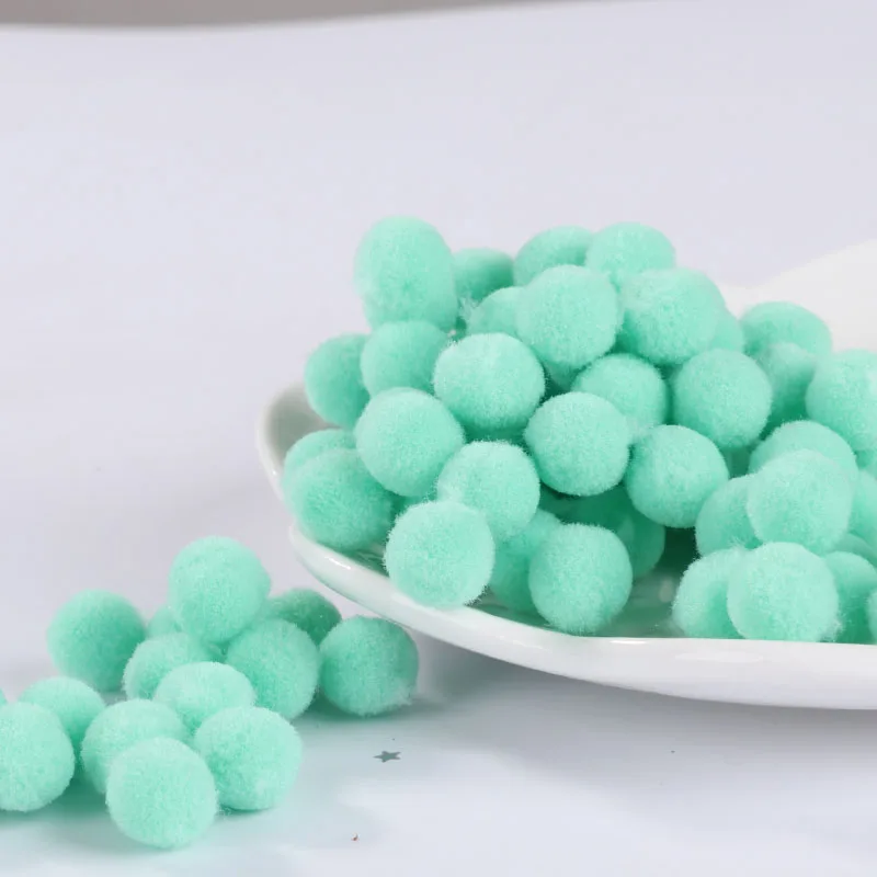 Issequins помпон 10 мм 15 мм Мягкие помпоны пушистые плюшевые поделки DIY помпоны шар меховой шар домашний декор швейные принадлежности - Цвет: 09 Mint