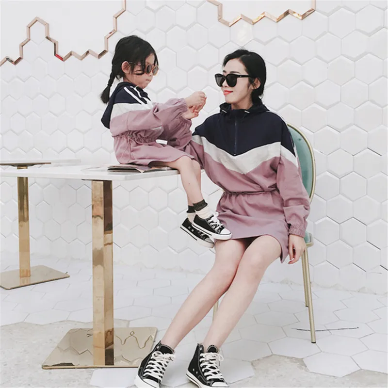 Повседневное платье свитер с длинными рукавами для мамы и дочки одинаковые