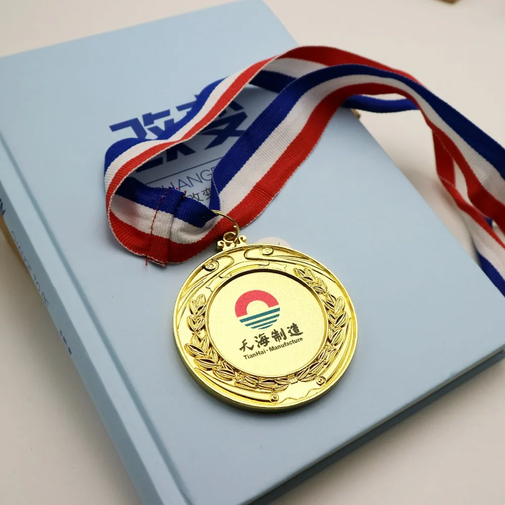 Размер золотой медали диаметром 6 см с логотипом на заказ | Дом и сад