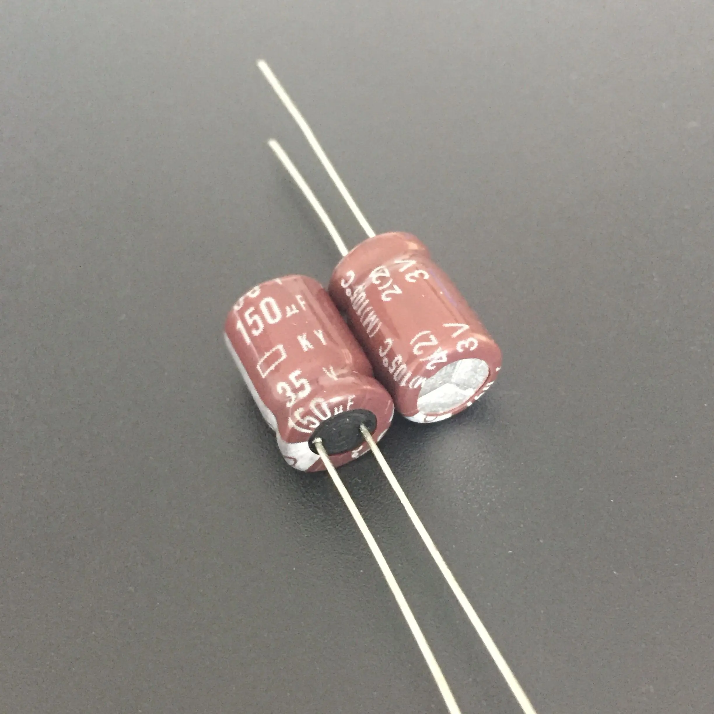 10 шт. 150 мкФ 35 в серия NIPPON KY 8x11 5 мм низкий ESR 35V150uF алюминиевый электролитический