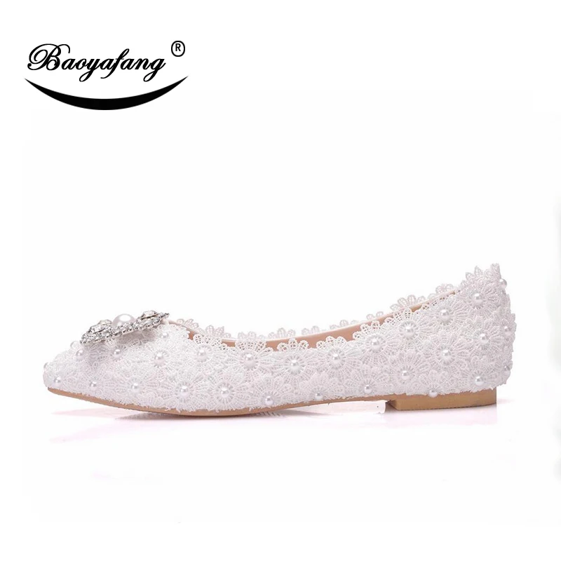 Lady's White Lace Bride's Wedding Shoes Large flat-soled Bridesmaid shoes Fashion Square Button Drill Single Shoes
