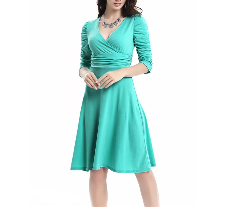 Combination Price Hot Fashion professionals wear dresses with deep v-necks | Женская одежда