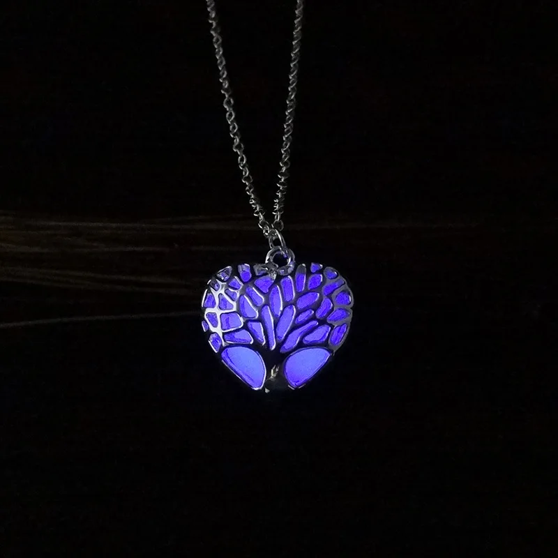 Длинное женское ожерелье с подвеской Дерево жизни светящийся в искусственном