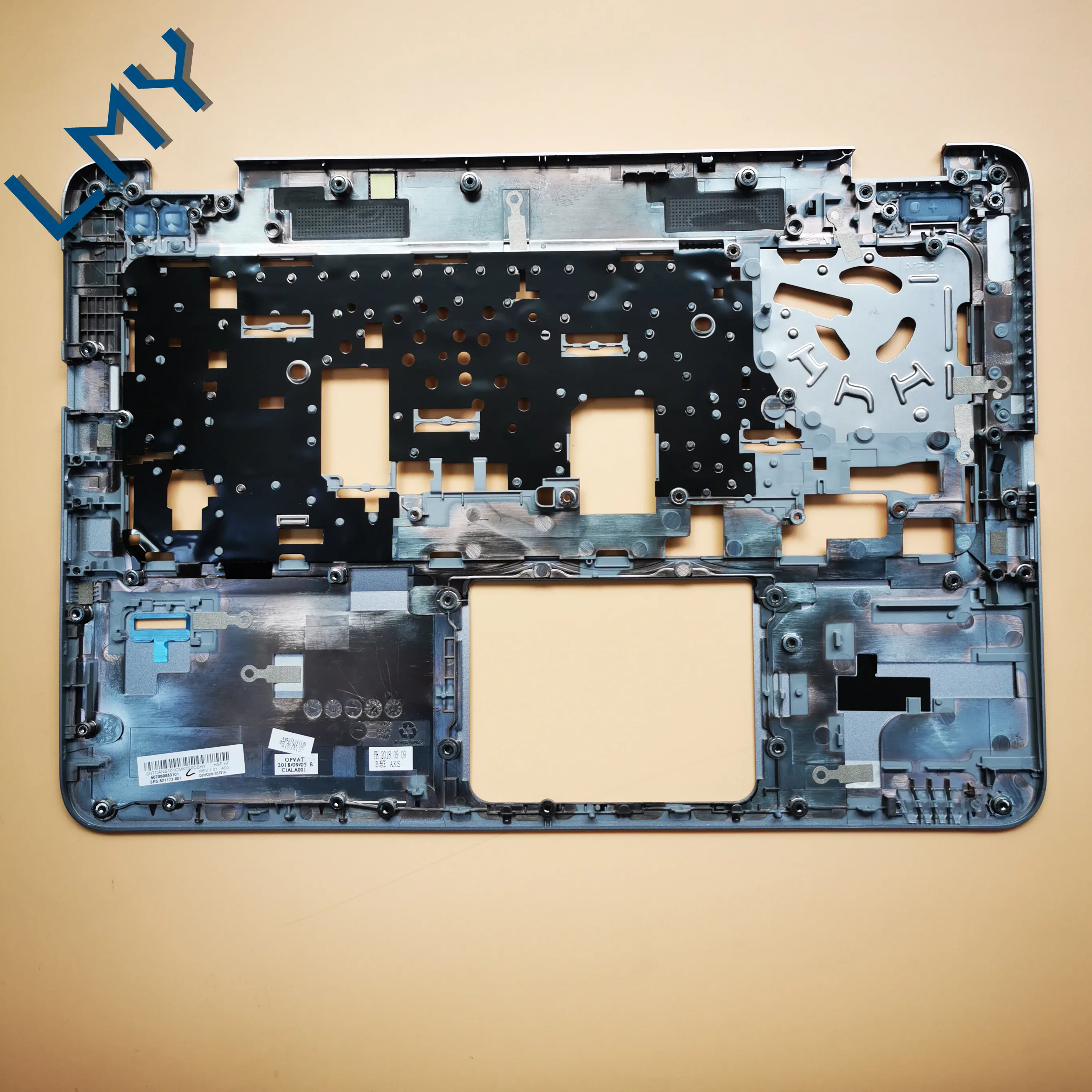 Абсолютно новый оригинальный чехол для ноутбука HP EliteBook 840 G3 Подставка рук Нижняя