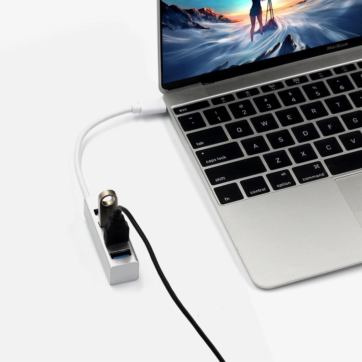 Фото Концентратор USB C, ультра тонкий адаптер с 4 портами USB 3,0 для MacBook Pro iMac, Google Chromebook Pixelbook, концентратор USB Type C №3
