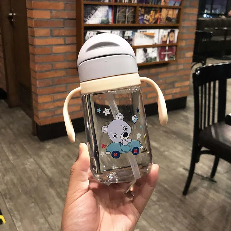 420ml Handle Gray Hot 420ml Baby Learning Drinking Water Bottles Feeding Sippy Cup With Handles snd Strap Newborns Kids Cute Cartoon Leakproof Cup - Цвет: 420ml Handle Gray