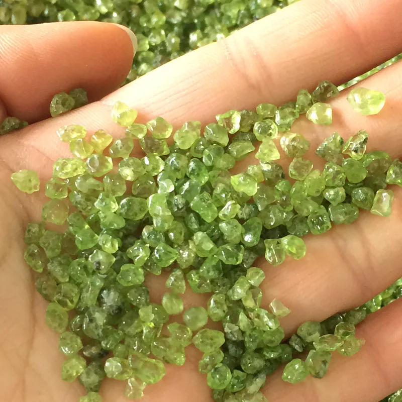 Wholesale natural Green Perido mineral purify degaussing Fish tank Ornamental Specimen collection geological teaching | Дом и сад