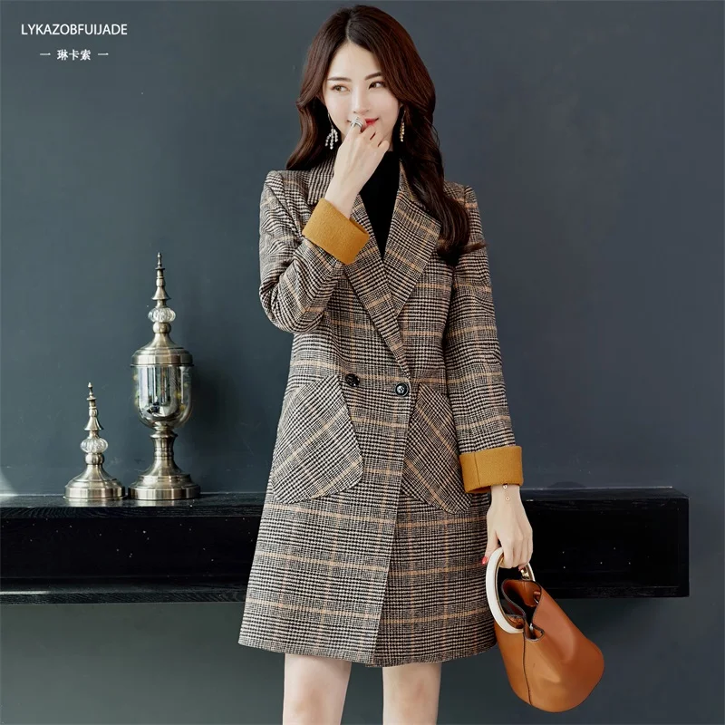 Женское длинное шерстяное пальто в клетку с длинным рукавом и отложным