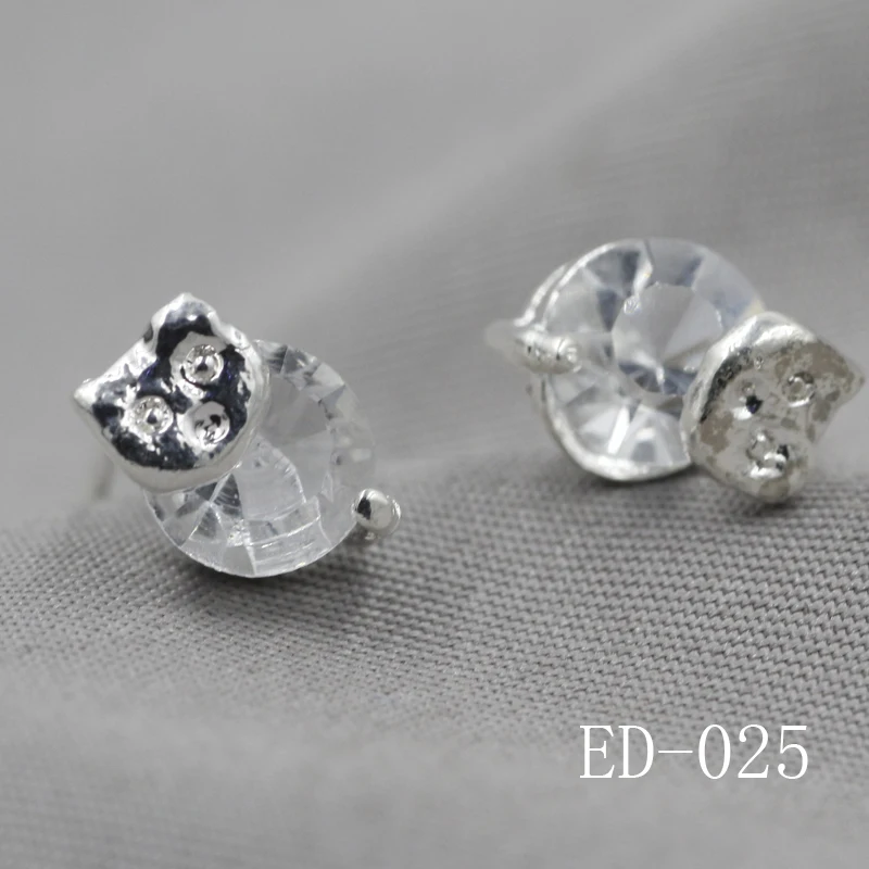 Женские серьги-гвоздики из серебра 925 пробы с белым цирконом | Украшения и