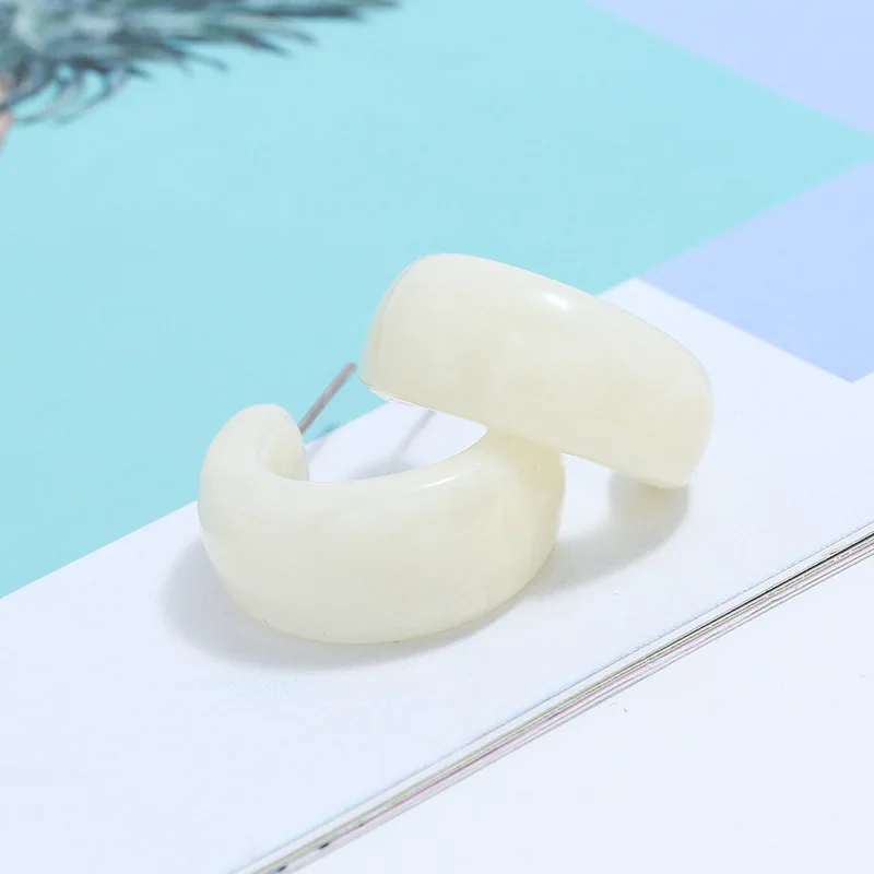 Женские маленькие серьги гвоздики из смолы корейские дизайнерские C элегантные