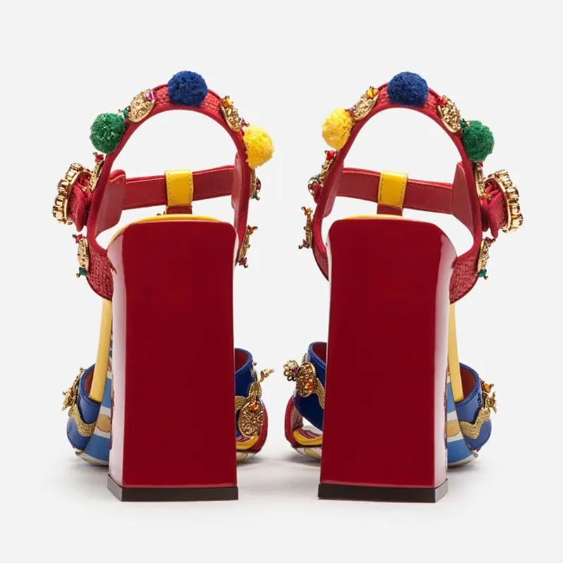 Женские сандалии с Т образным ремешком на квадратном каблуке открытым носком и