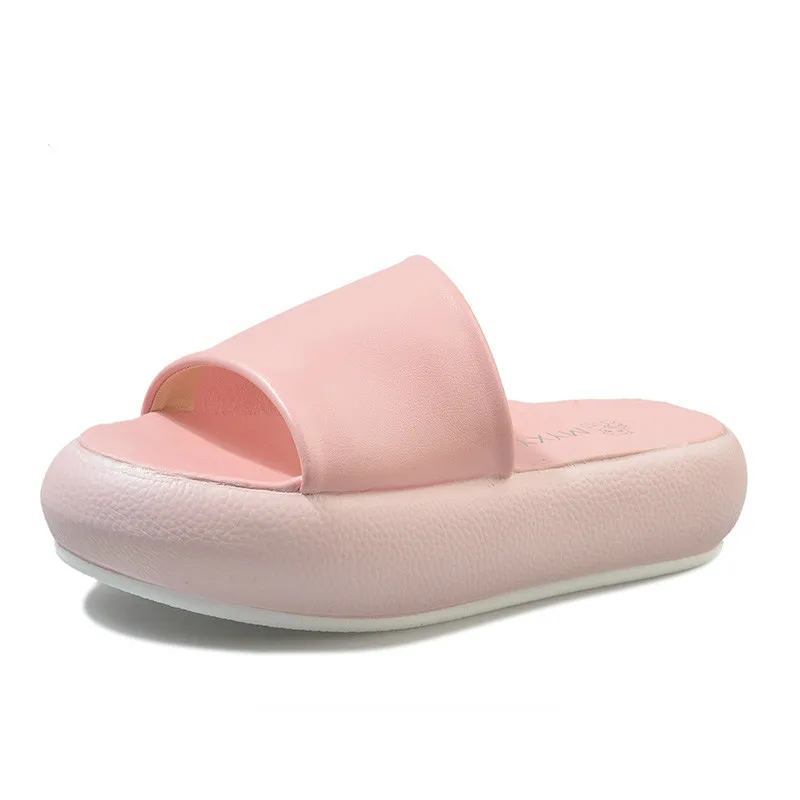 Дамские тапочки 2019 женские летнии шлепанцы толстые на подошве новые босоножки