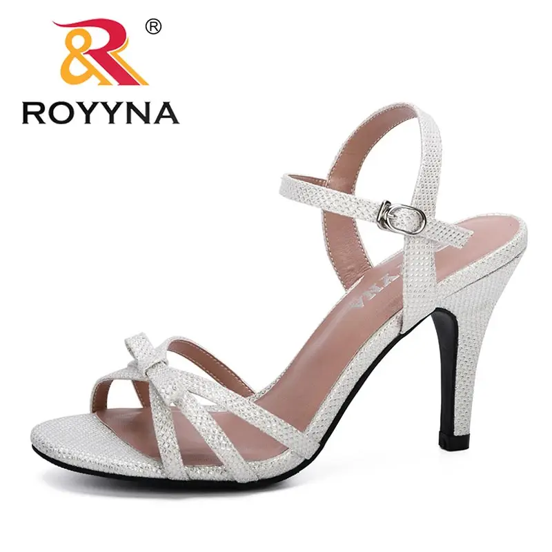 ROYYNA/Новинка года; женские босоножки; модные сандалии-гладиаторы; Летняя обувь; женские босоножки на высоком каблуке; сандалии с перекрестной шнуровкой в римском стиле - Цвет: WHITE