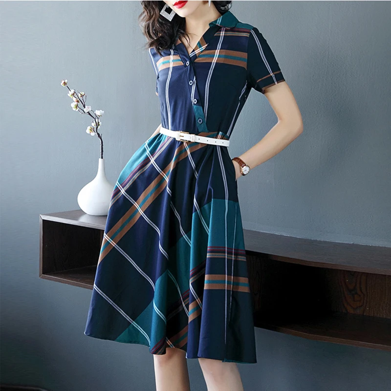 Элегантное платье в клетку элегантный довольно короткий рукав v-образным вырезом