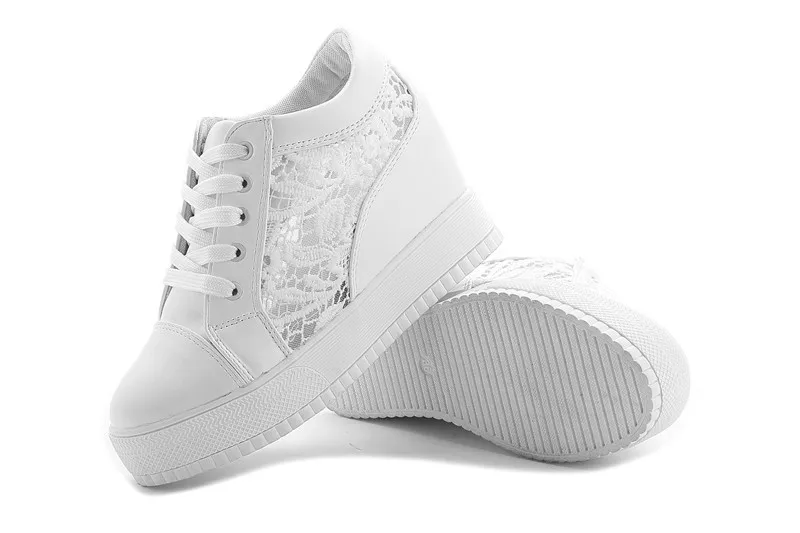 Кроссовки женские на танкетке модная повседневная обувь увеличивающая рост