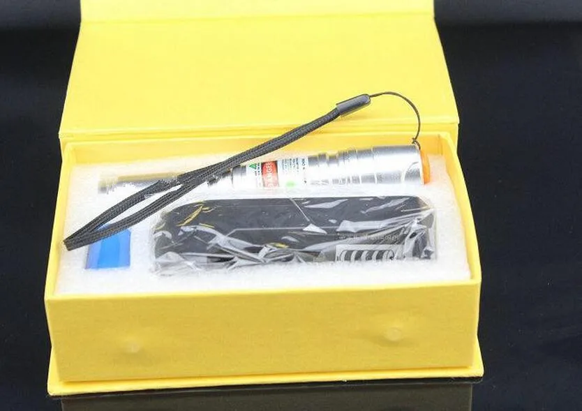 high quality Green Laser pointers 5000m 532nm High power Pointer presenter focus burn match with charger and Paper Box |