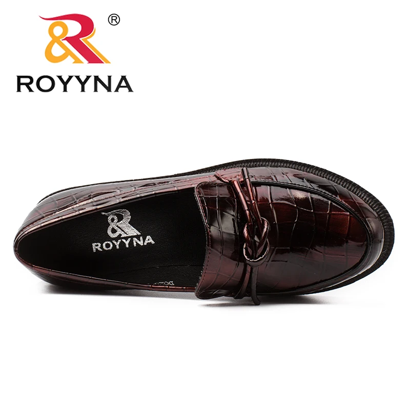 ROYYNA/Новинка; классические женские туфли-лодочки; женские модельные туфли с круглым носком; женские свадебные туфли из синтетического материала; Удобный светильник;