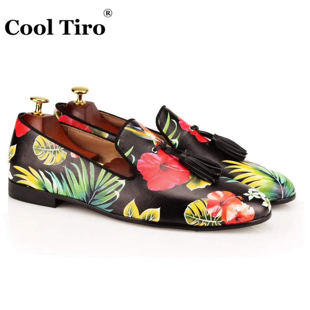 Крутые мужские лоферы с кисточками тапочки из натуральной кожи цветочным