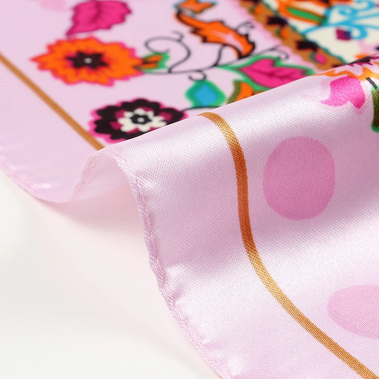 Головной платок Шелковый женский шейный с рисунком квадратный розовый 60 см