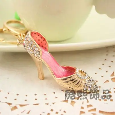 Diamond-Encrusted Alloy Keychains 436800 | Украшения и аксессуары