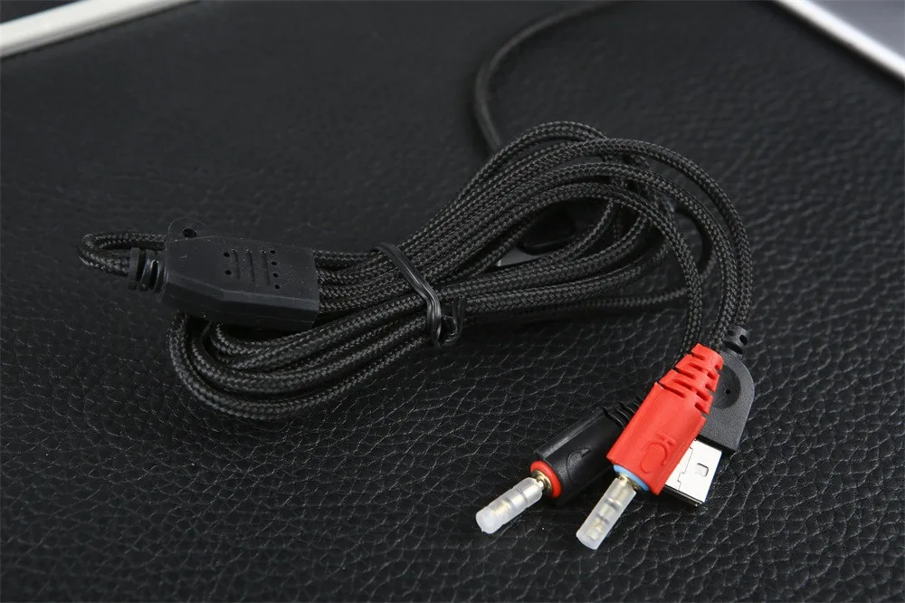 USB 7,1 виртуальная игровая гарнитура с микрофоном Вибрация стерео бас игра наушники светодиодный свет для компьютера PC Gamer Z606