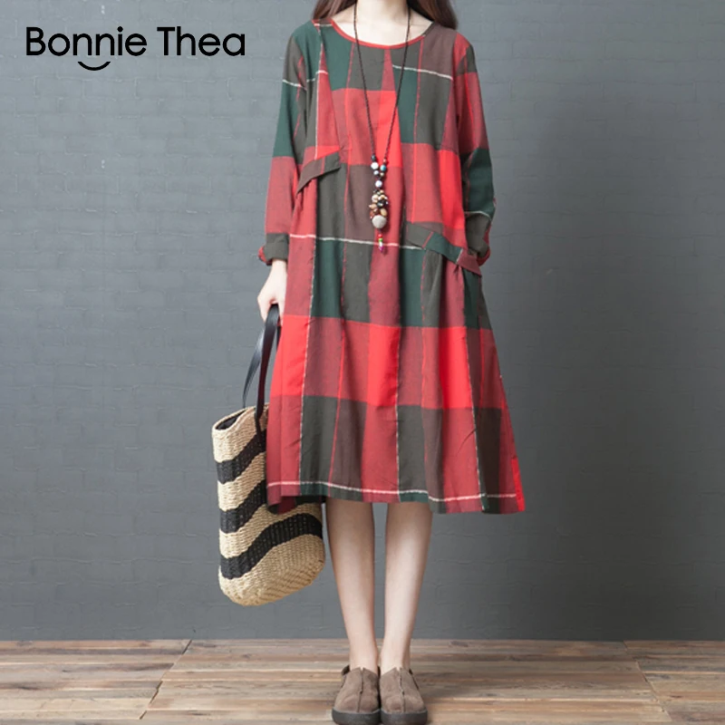 Фото Bonniethea 2018 Women Plus Size Cotton Autumn Dress O-Neck Plaid Casual Loose dress woman Large size Mid-Calf Vestidos Женская одежда Bonniethea 2018 Women Plus Size Cotton Autumn Dress O-Neck Plaid Casual Loose dress woman Large size Mid-Calf Vestidos Женская одежда
