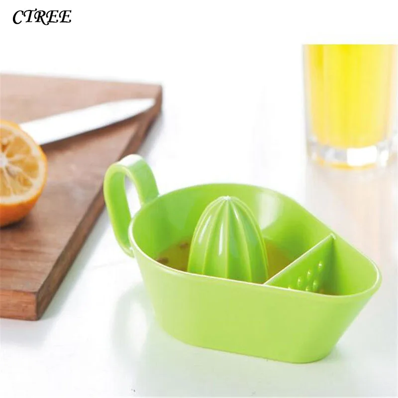 

CTREE 1Pcs Creative Juice Squeezer ABS Plastic Manual Lemon Squeezer High Quality Fruit Tool New Kitchen Accessory 3 Colors C405