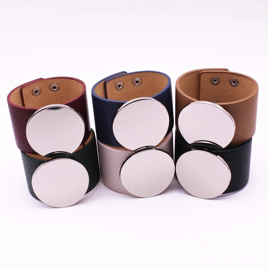 В едином положении во время занятий легкой атлетикой натуральной кожи круглые