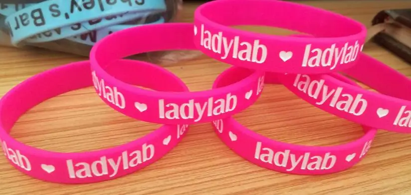 Резные силиконовые ленты 100 шт.|silicone wristband|breast cancer awarenesscancer awareness |