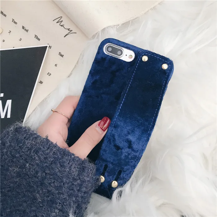 HOCAYU Warm winter fashion velvet phone case for iphone X 8plus 7plus 6plus 6s Case provide wrist strap |