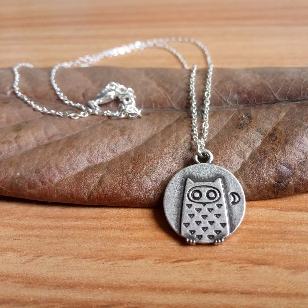 1 шт. Прямая поставка античное посеребренное ожерелье в виде животных милое