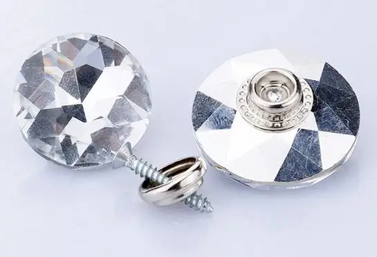 

200pcs/lot 20-30mm gem flowers Glass Crystal Nails Button Crystal buckle soft bag. Sofa nails. diamond buckle. Crystal Buttons