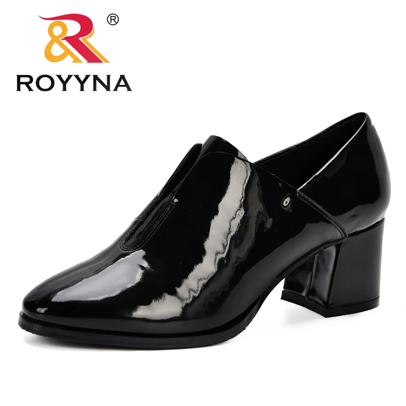 Женские лакированные туфли лодочки ROYYNA офисные на высоком каблуке с круглым