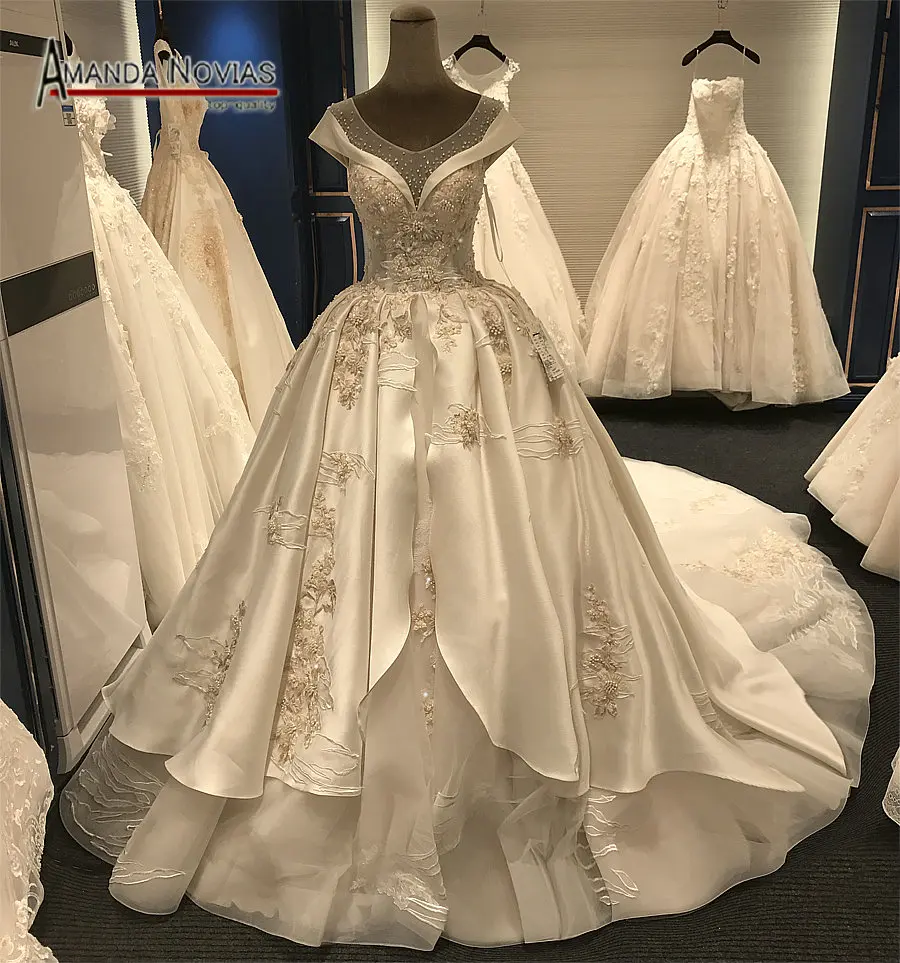 Свадебное платье с длинным шлейфом Amanda Novias роскошное бальное в арабском стиле