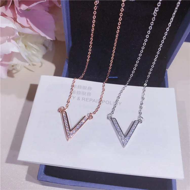 

Fashion Simple Designer Full Zircon Decorative Letter V Pendant Pure 925 Sterling Silver Necklace Hot Women Collar Necklace