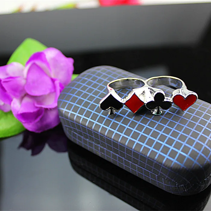 Двойное кольцо l. Значок покера. Модные мужские и женские аксессуары. 2015