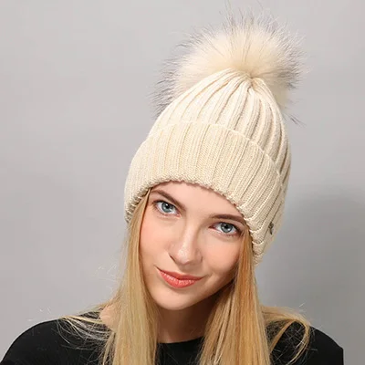 Beige Новая женская зимняя вязаная шапка Hairball модные зимние шляпы для женщин повседневные зимние шапки вязаные шапочки пуловер Gorros cap - Цвет: Beige