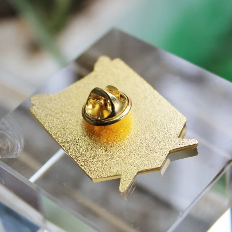 Блестящая брошь Атака Титанов Крылья свободы скаутский Легион Золотое Ювелирное