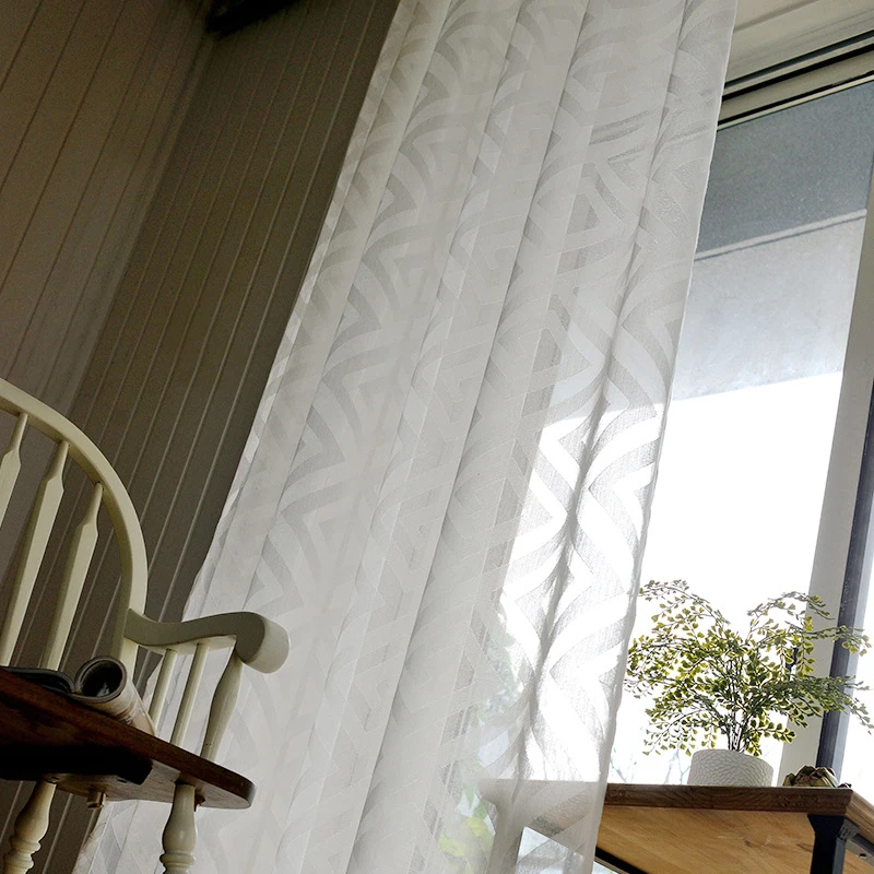 Yцентральный декоративный полубелый ромбовидный жаккардовый современный