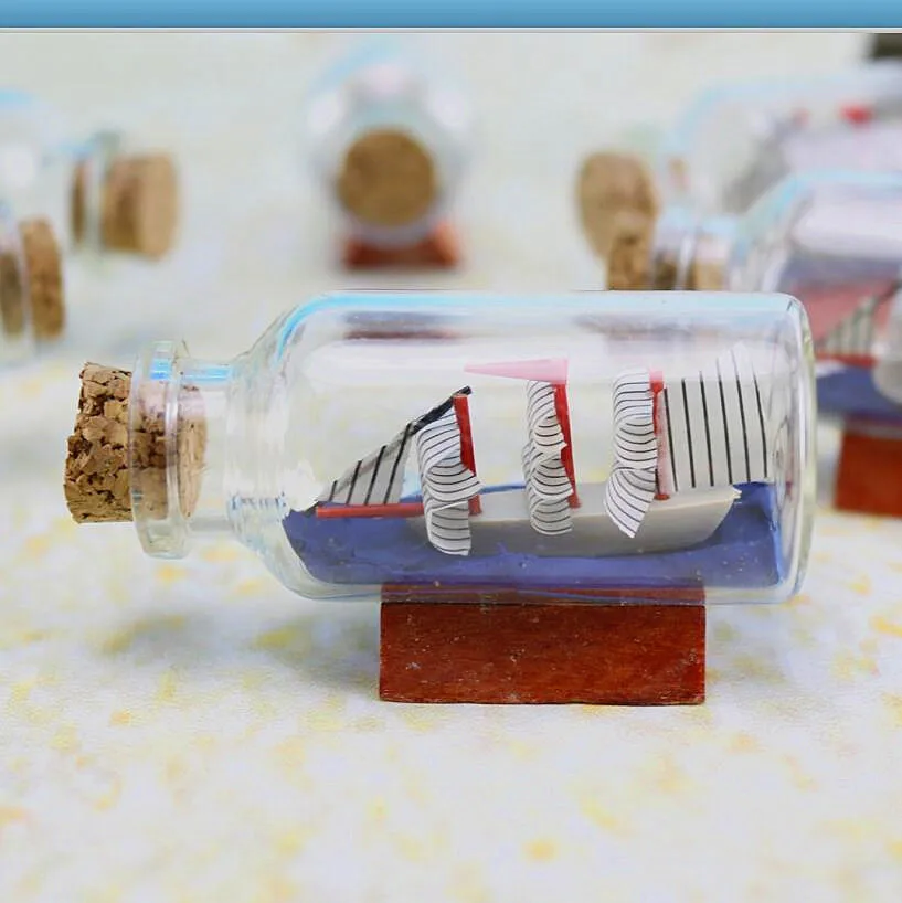 Миниатюрная бутылка из пробкового стекла в средиземноморском стиле для