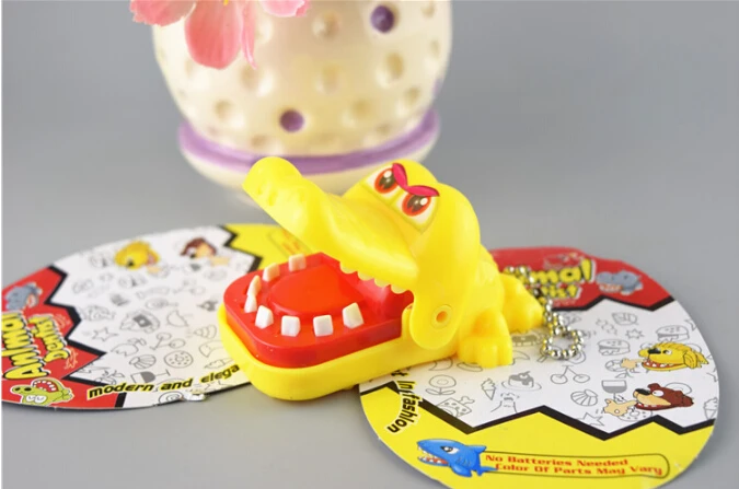 Случайный цвет новая игрушка крокодил стоматолога укуса с брелок Рот HB88|crocodile