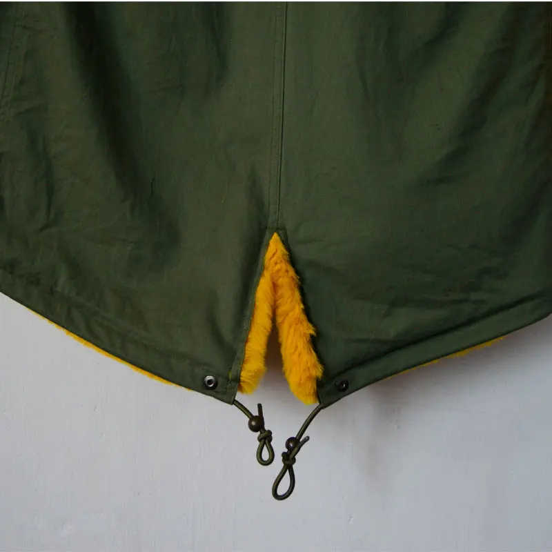 Модная парка с капюшоном и воротником из желтого лисьего меха Длинная зимняя