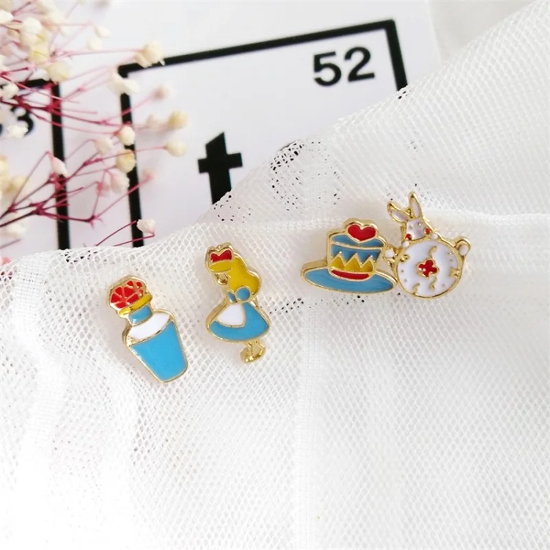 2018 New Japan and South Korea Cartoon Anime Fairy Tale Alice Set Stud Earrings Character Bunny Ear Clips sexy | Украшения и