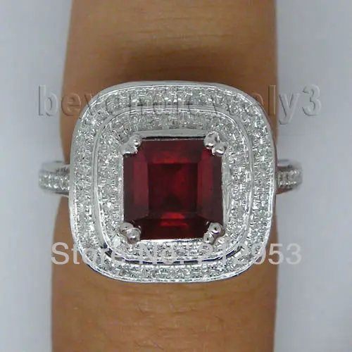 Женское Винтажное кольцо с рубинами принцессы 7 мм из белого золота 14 к