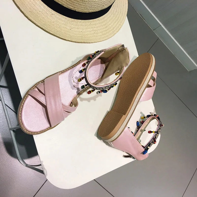 Богемные стильные удобные летние сандалии модные женские босоножки на плоской