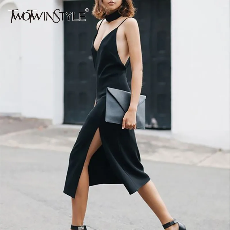 Женское платье без рукавов TWOTWINSTYLE облегающее до колена с глубоким вырезом и