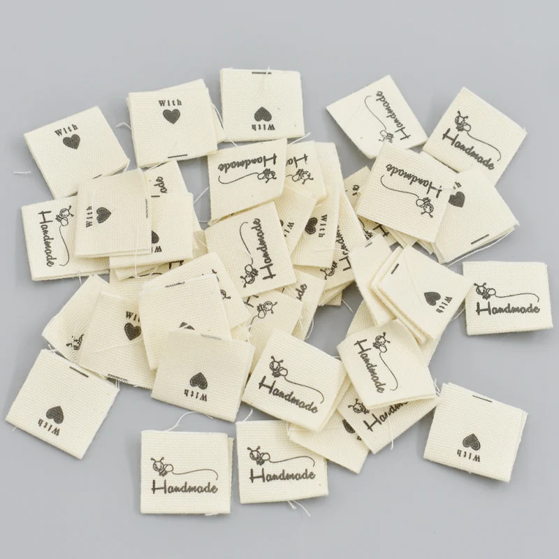 

50Pcs/lot Handmade Sewing Cotton Labels For Clothes Printed Hand Made With Heart Garment Label Tags Clothing Accessories