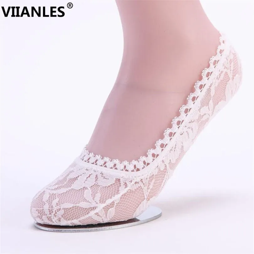 

VIIANLES Lace Antiskid Invisible Socks Fashion Women Liner Elastic Female Summer Black White Ankle Boat Socks Low Cut Short Sock