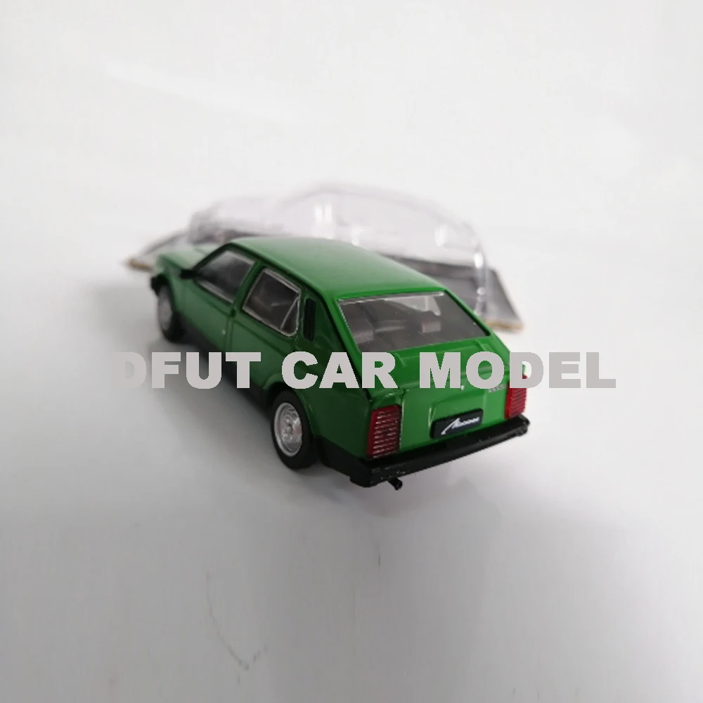 Литая 1:43 игрушка из сплава москвич модель автомобиля для детей оригинальные