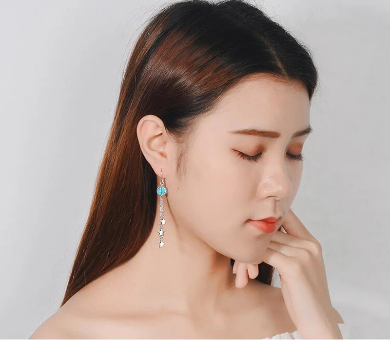 Модные простые серьги с подвесками из кристаллов голубого цвета на длинной серебряной цепочке с пятиконечной звездой и кисточками - подарок для женщин и девочек на вечеринку.